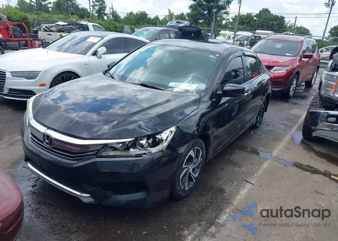 2016 Honda Accord Lx z USA, uszkodzony, nr VIN 1HGCR2F34GA041947